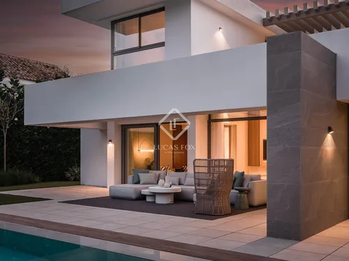 4 Bedrooms House / Villa in Urb. El Paraiso