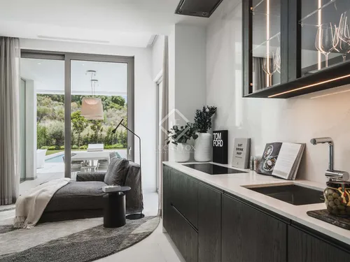 4 Bedrooms House / Villa in Urb. El Paraiso