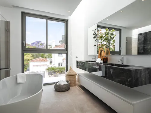 4 Bedrooms House / Villa in Urb. El Paraiso