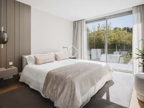 4 Bedrooms House / Villa in Urb. El Paraiso