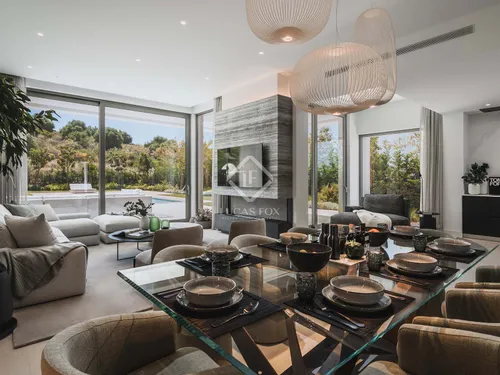 4 Bedrooms House / Villa in Urb. El Paraiso