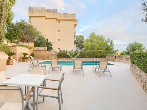 3 Bedrooms Apartment in carrer des barranc