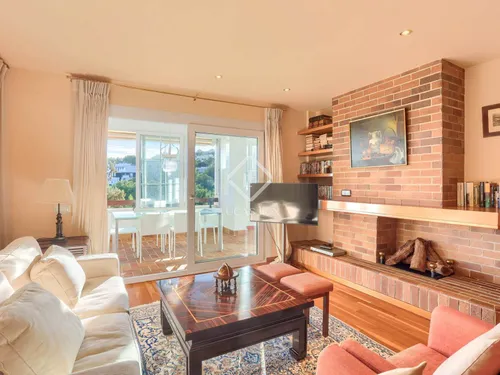 3 Bedrooms Apartment in carrer des barranc