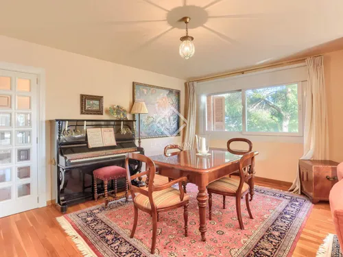 3 Bedrooms Apartment in carrer des barranc