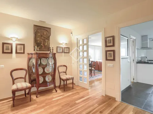 3 Bedrooms Apartment in carrer des barranc