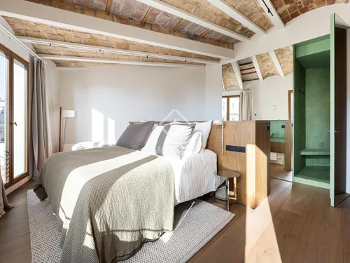 2 Bedrooms Apartment in Ausias Marc