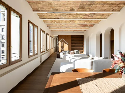 2 Bedrooms Apartment in Ausias Marc