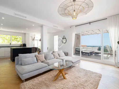 3 Bedrooms Apartment in Les Belvederes