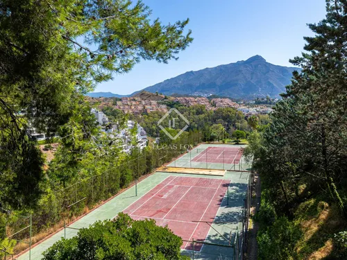 3 Bedrooms Apartment in Les Belvederes