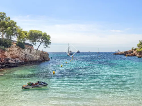 7 Bedrooms House / Villa in Margalida Coll