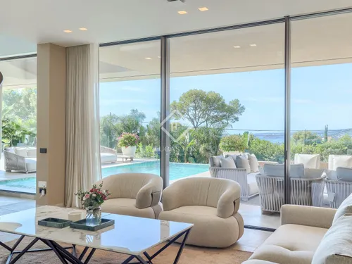 7 Bedrooms House / Villa in Margalida Coll