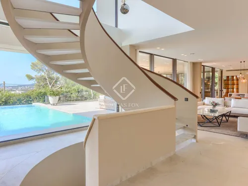 7 Bedrooms House / Villa in Margalida Coll