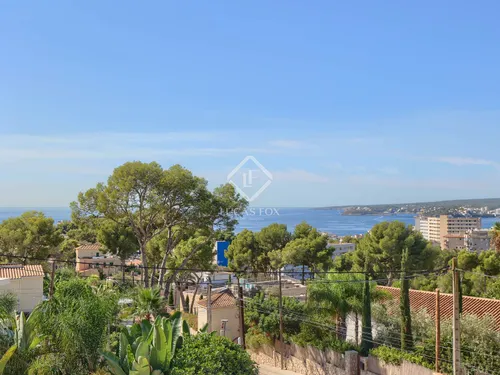 7 Bedrooms House / Villa in Margalida Coll