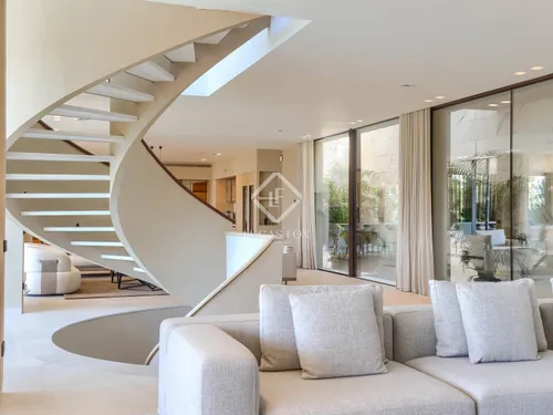 7 Bedrooms House / Villa in Margalida Coll