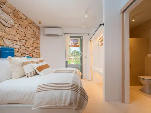 3 Bedrooms House / Villa in Camino de Cala en Baster