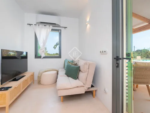 3 Bedrooms House / Villa in Camino de Cala en Baster