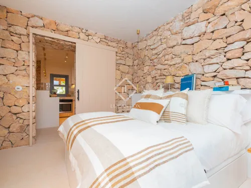 3 Bedrooms House / Villa in Camino de Cala en Baster