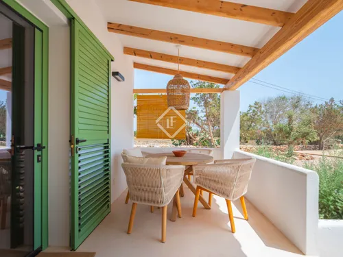 3 Bedrooms House / Villa in Camino de Cala en Baster