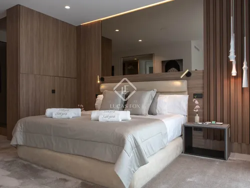 6 Bedrooms House / Villa in Carrer Buho