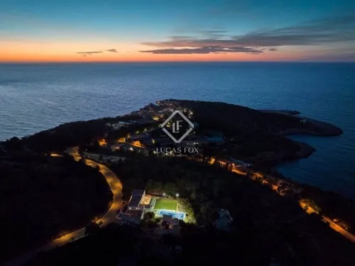 8 Bedrooms House / Villa in Carrer Camí de sa Torre