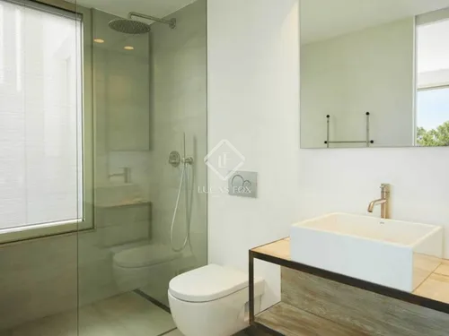 8 Bedrooms House / Villa in Carrer Camí de sa Torre