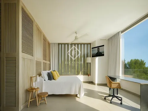 8 Bedrooms House / Villa in Carrer Camí de sa Torre