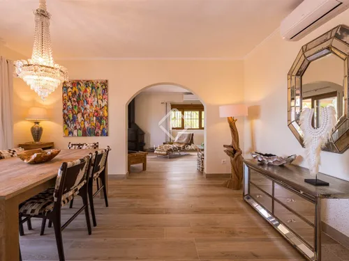 4 Bedrooms House / Villa in San Jordi