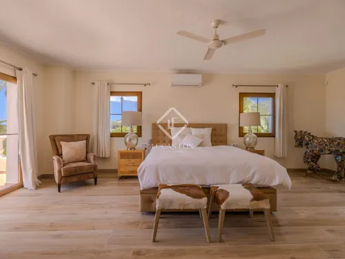 4 Bedrooms House / Villa in San Jordi