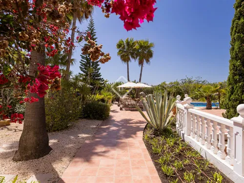 4 Bedrooms House / Villa in San Jordi