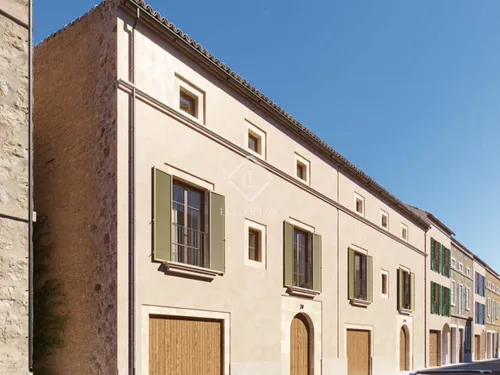 4 Bedrooms House / Villa in carrer baronia de terrades