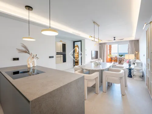 2 Bedrooms Apartment in Oasis 32