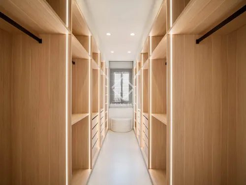 4 Bedrooms House / Villa in Calle Haza del Conde