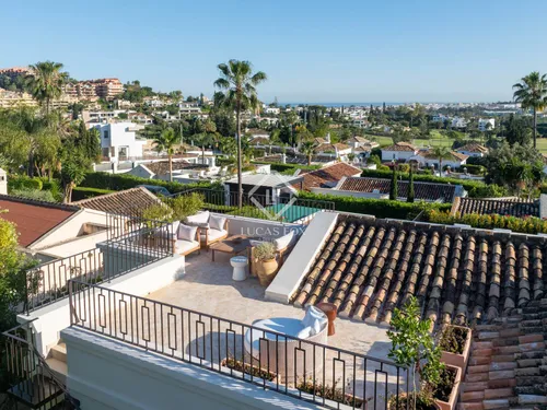 4 Bedrooms House / Villa in Calle Haza del Conde