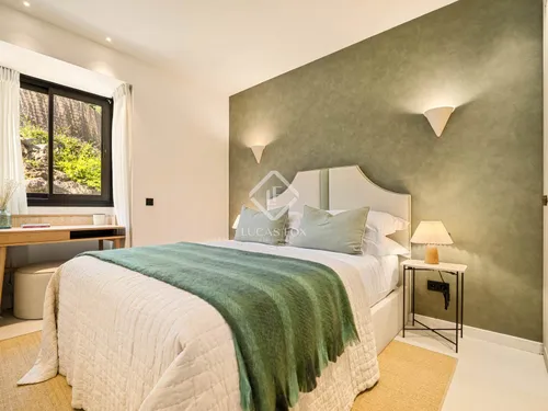 4 Bedrooms House / Villa in Calle Haza del Conde