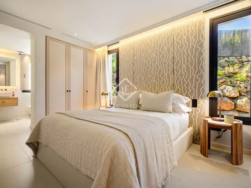 4 Bedrooms House / Villa in Calle Haza del Conde