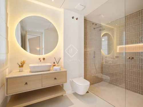 4 Bedrooms House / Villa in Calle Haza del Conde