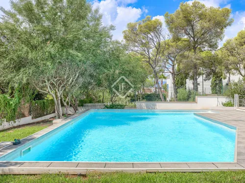 5 Bedrooms House / Villa in Calle Dolors Gual Torrella