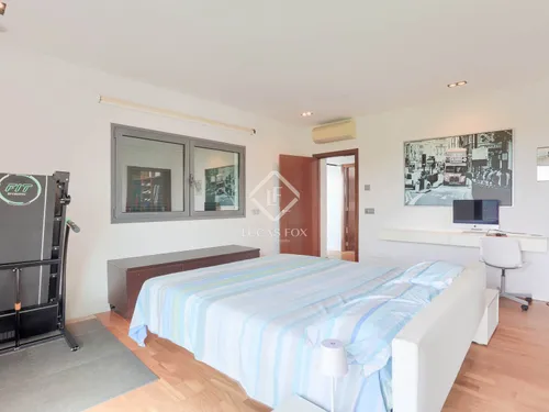 5 Bedrooms House / Villa in Calle Dolors Gual Torrella