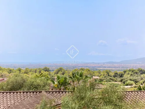 5 Bedrooms House / Villa in Calle Dolors Gual Torrella