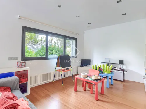 5 Bedrooms House / Villa in Calle Dolors Gual Torrella