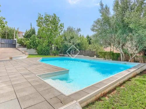 5 Bedrooms House / Villa in Calle Dolors Gual Torrella