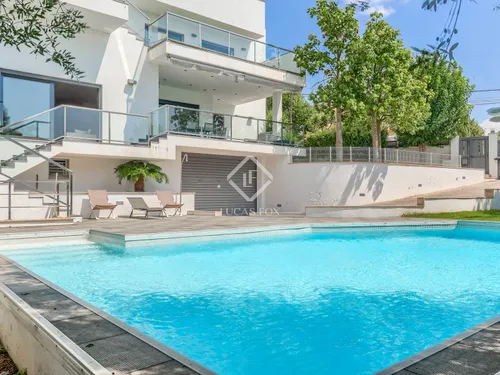 5 Bedrooms House / Villa in Calle Dolors Gual Torrella