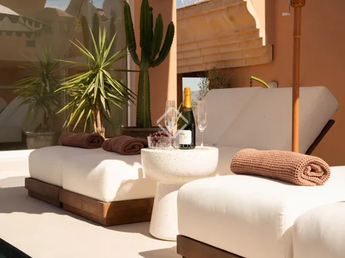 3 Bedrooms Apartment in Avenida Calderon de la Barca