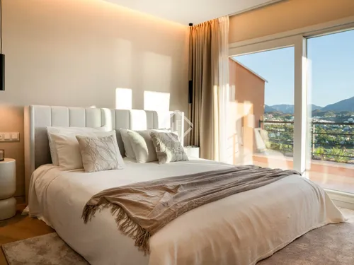 3 Bedrooms Apartment in Avenida Calderon de la Barca