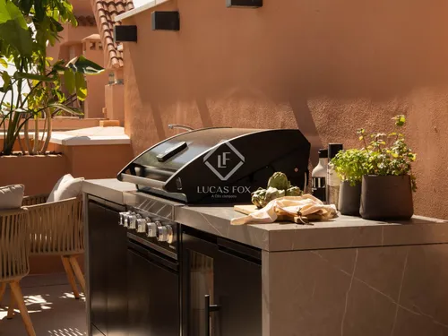 3 Bedrooms Apartment in Avenida Calderon de la Barca