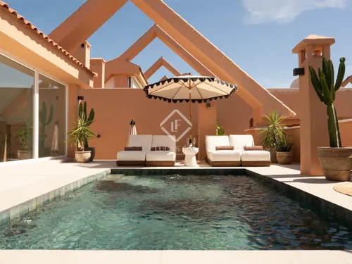 3 Bedrooms Apartment in Avenida Calderon de la Barca