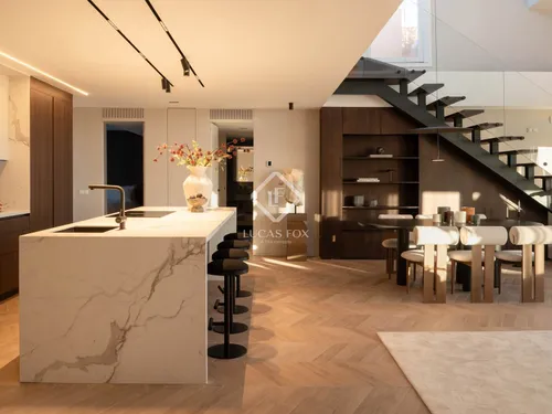 3 Bedrooms Apartment in Avenida Calderon de la Barca