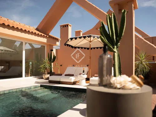 3 Bedrooms Apartment in Avenida Calderon de la Barca