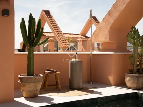 3 Bedrooms Apartment in Avenida Calderon de la Barca