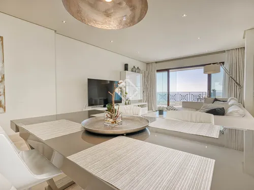 2 Bedrooms Apartment in Av. del Carmen